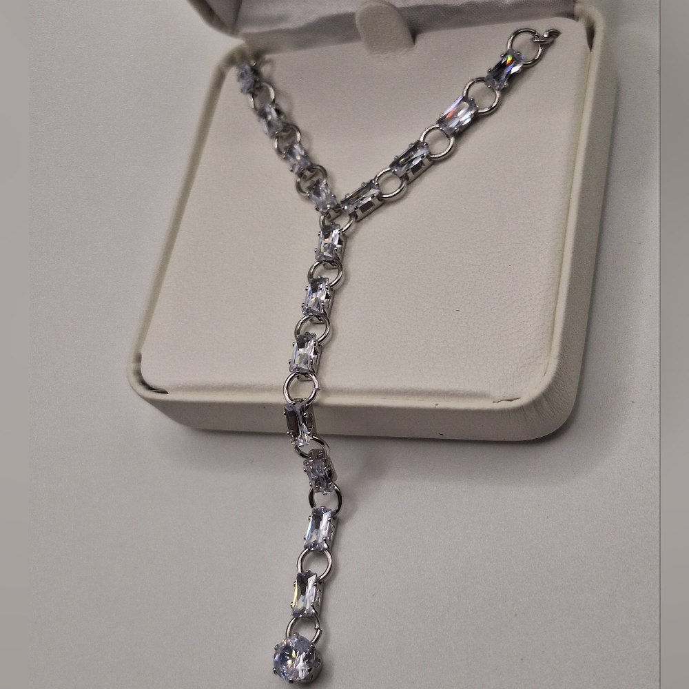 Boxed Swarovski Crystal Y-Drop Necklace – Nwt - Picture 4 of 8
